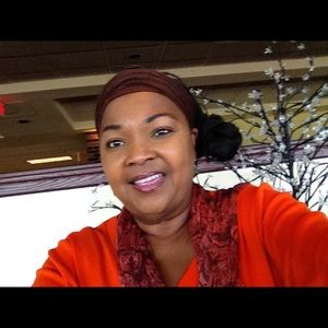 Meet your Posher, Veronica